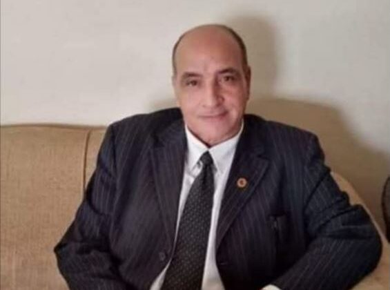 الكاتب الصحفي محسن هاشم